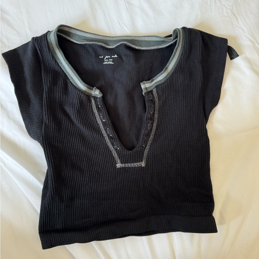 Black urban outfitters go for gold top